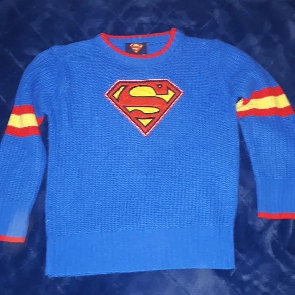DC Comics~2 Sweaters - Picture 2 of 12